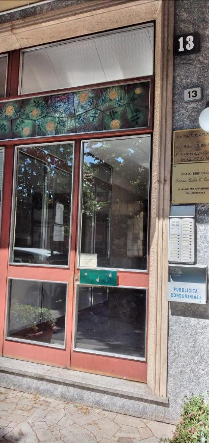 L'Appartamento Della Stazione Di Saronno Exterior photo